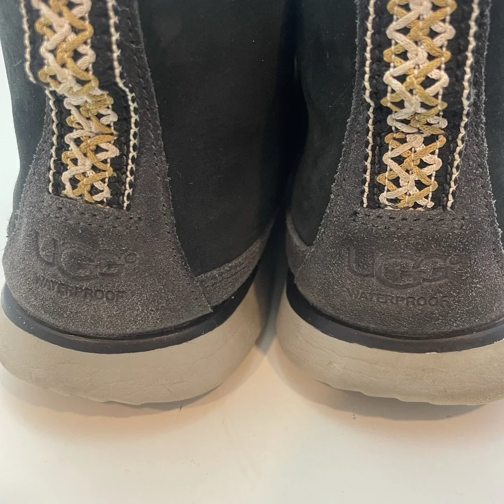 UGG Freamon Gray Suede Chukka Boots S/N 1094358 Men's Size 10‎